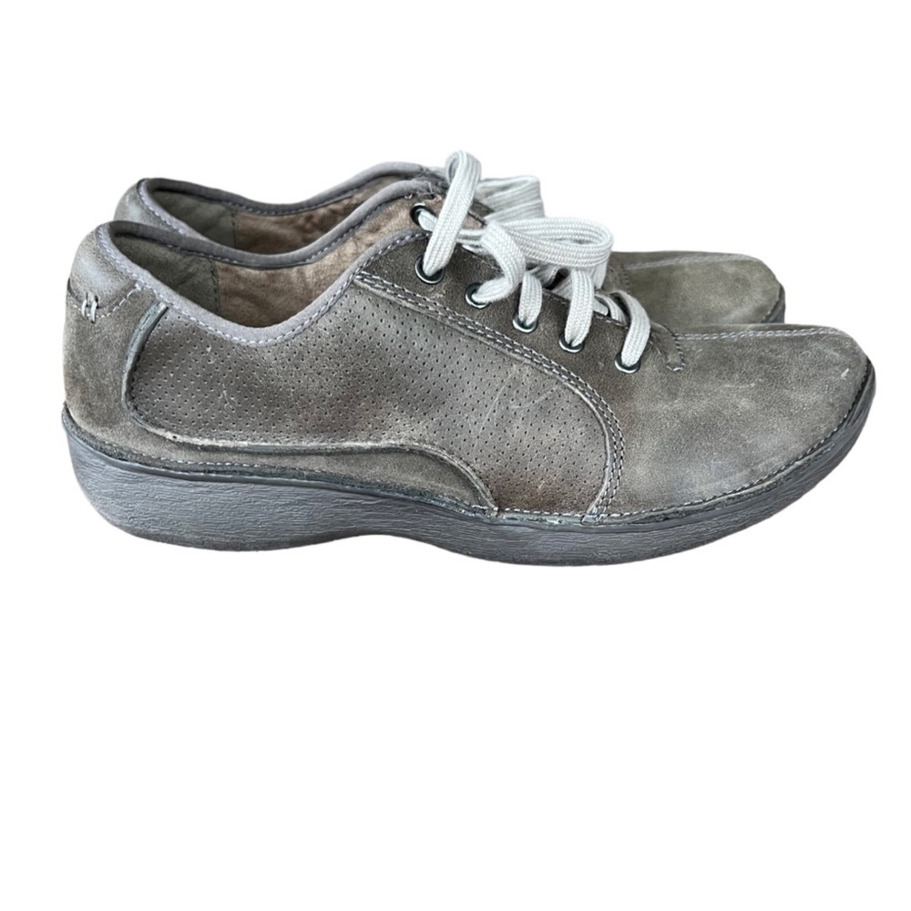 Clarks Wave Walk grey nubuck leather comfort walking shoes size 7W #26064784